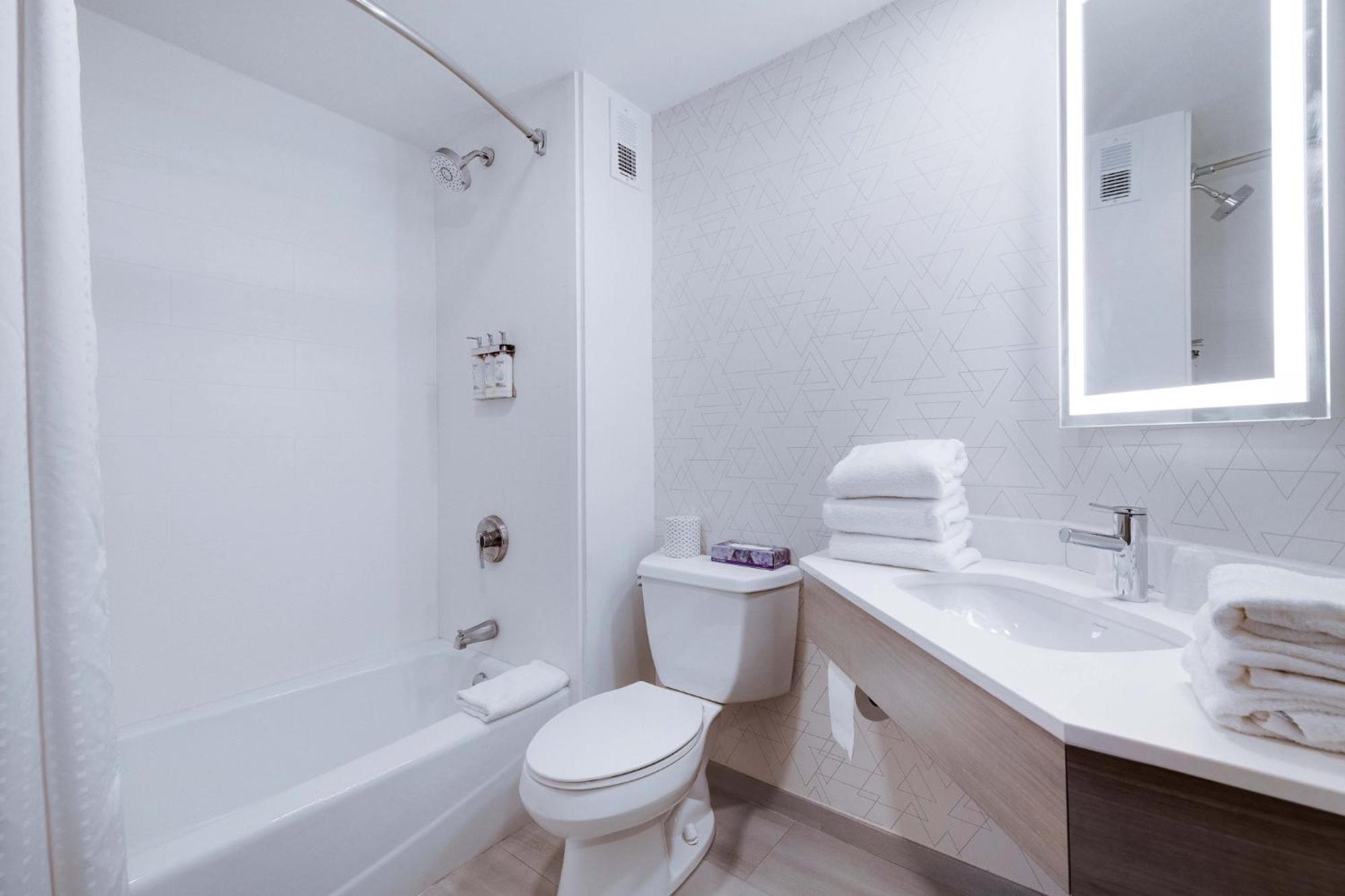 Holiday Inn Express Wilkes Barre East By Ihg מראה חיצוני תמונה